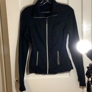 Lululemon Jacket. WJ4-1
